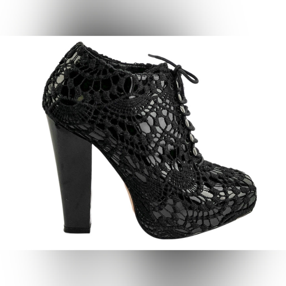 NIB sz 6 and 7 Rodarte x Opening Ceremony crocheted leather boots
